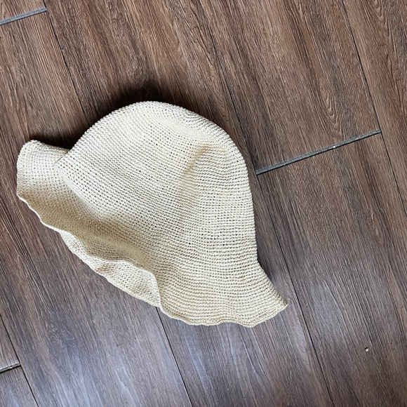 Zara Accessories Zara Crochet Effect Hat Poshmark